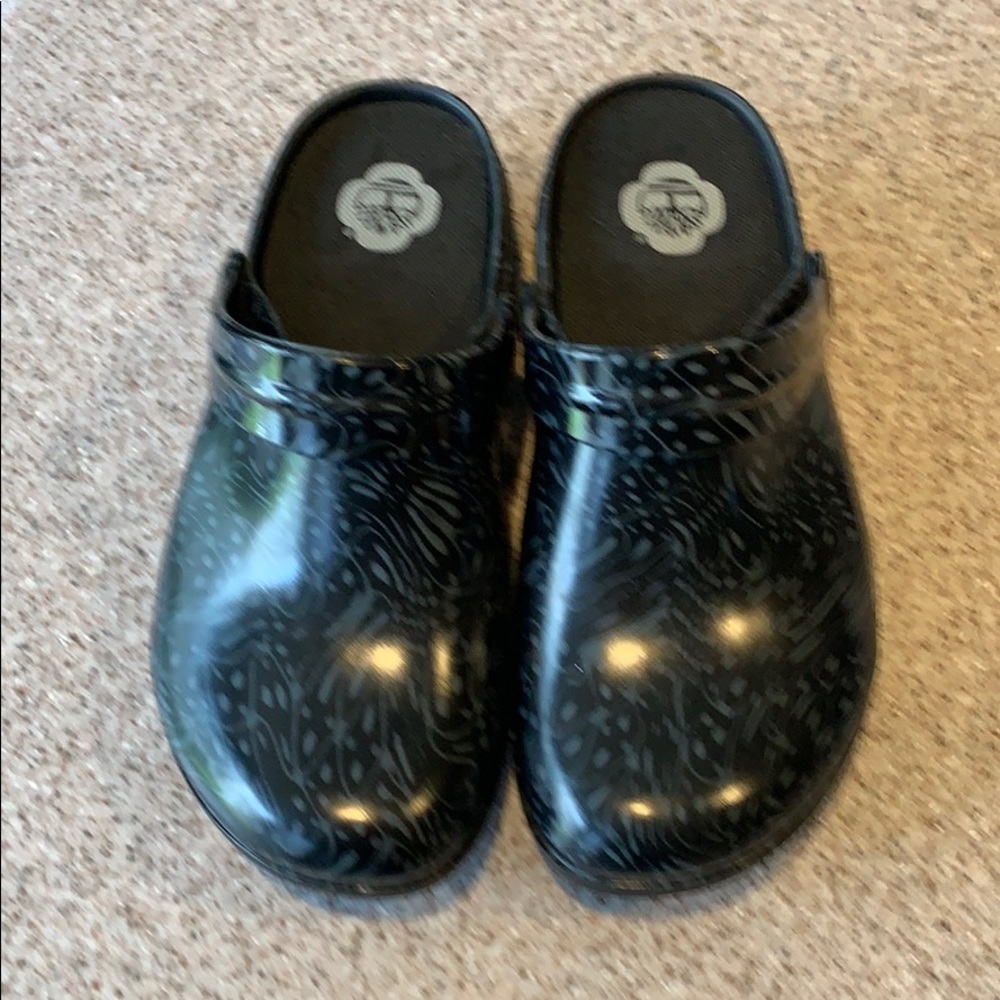 Timberland clogs-size 6.5
